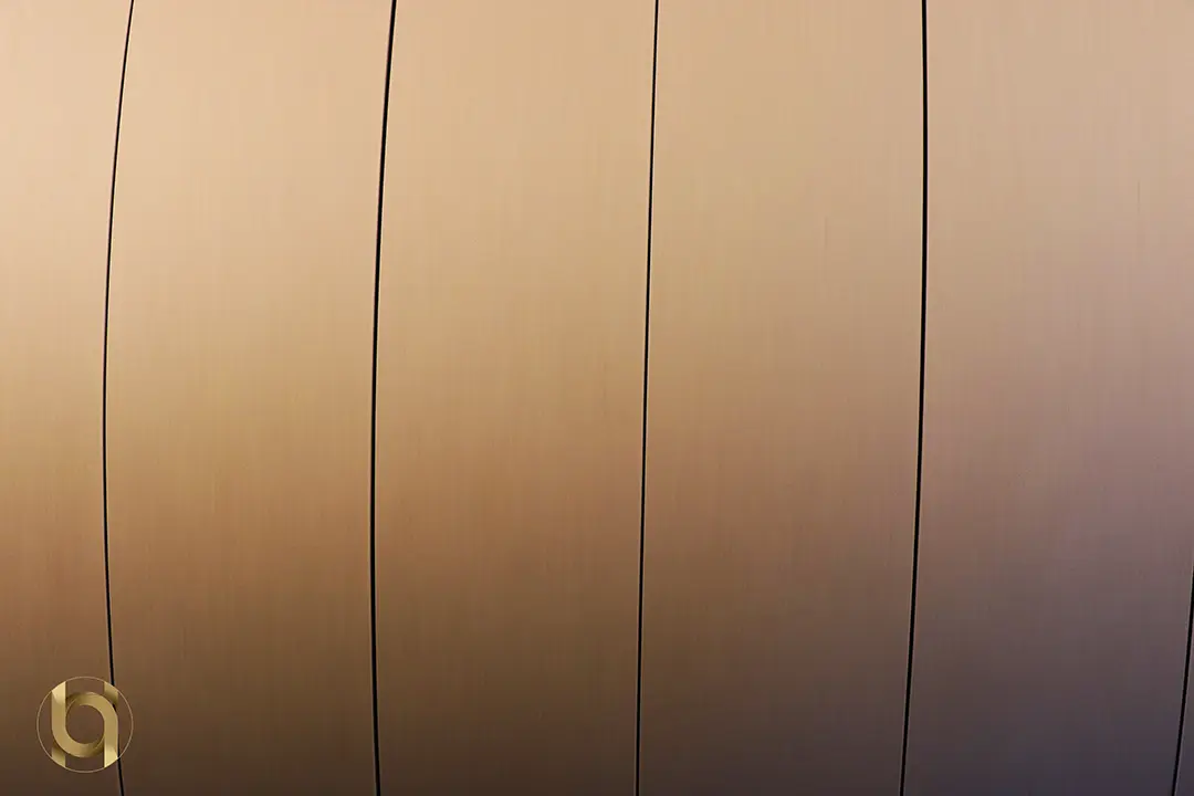 نمای بسته از کیفیت رول مقوایی برش خورده